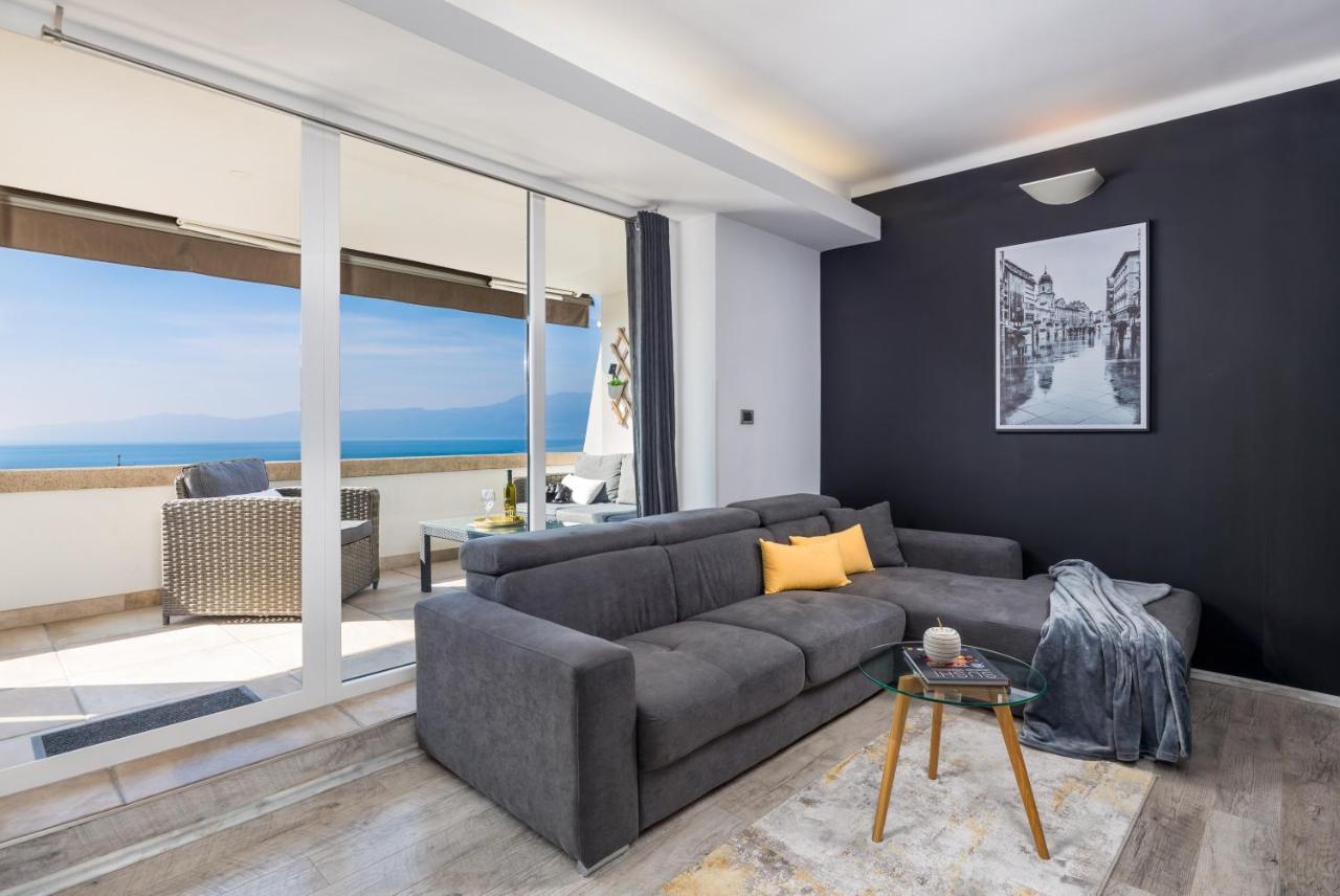 Lux Apartment Sky View Риека Экстерьер фото